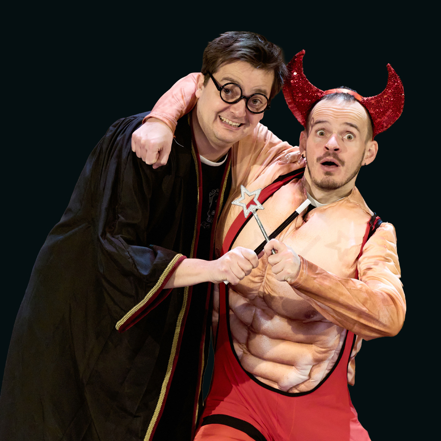 Potted Potter Paris — Les deux comédiens sur scène